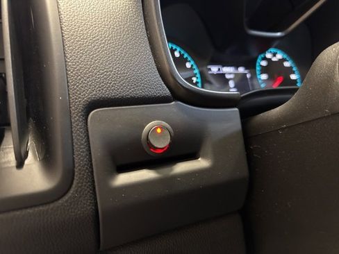 Used 2021 Chevrolet Colorado LT w/ LT Convenience Package image 19