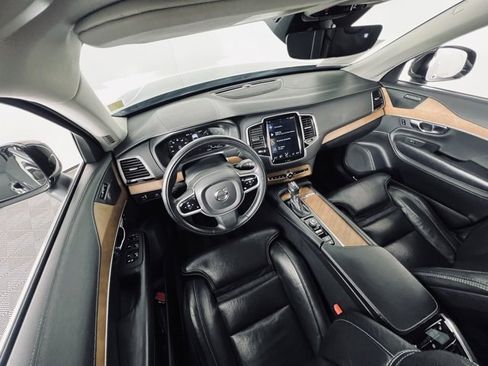 Used 2019 Volvo XC90 T6 Inscription image 11