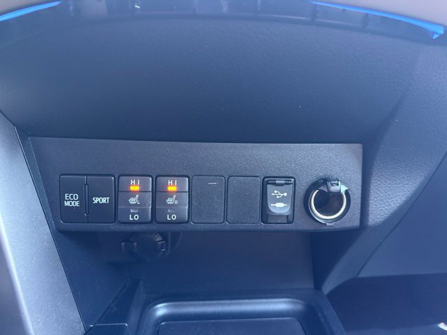 Used 2017 Toyota RAV4 Limited w/ Advanced Technology Package AWD/4WD image 19
