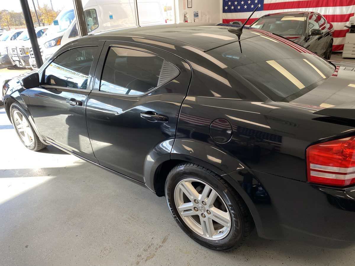 Used 2010 Dodge Avenger R/T w/ Premium Convenience Group FWD image 5