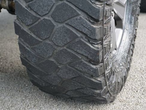 Used 2017 Jeep Wrangler Unlimited Sport w/ Quick Order Package 24S AWD/4WD image 18