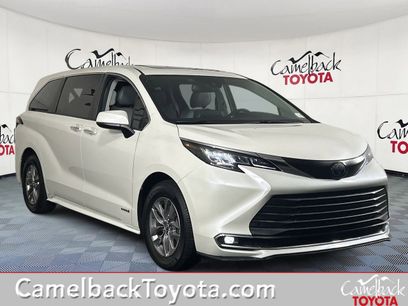 Used 2021 Toyota Sienna XLE