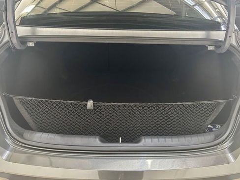 Used 2024 Hyundai Elantra Limited FWD image 17