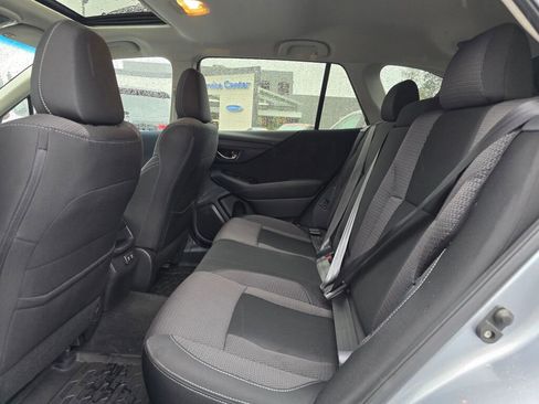 Used 2021 Subaru Outback Premium image 5