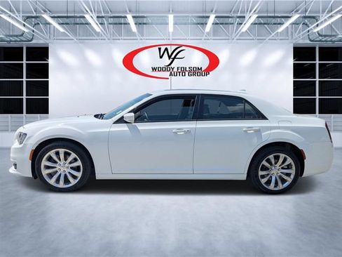 Used 2021 Chrysler 300 Touring L AWD/4WD image 6