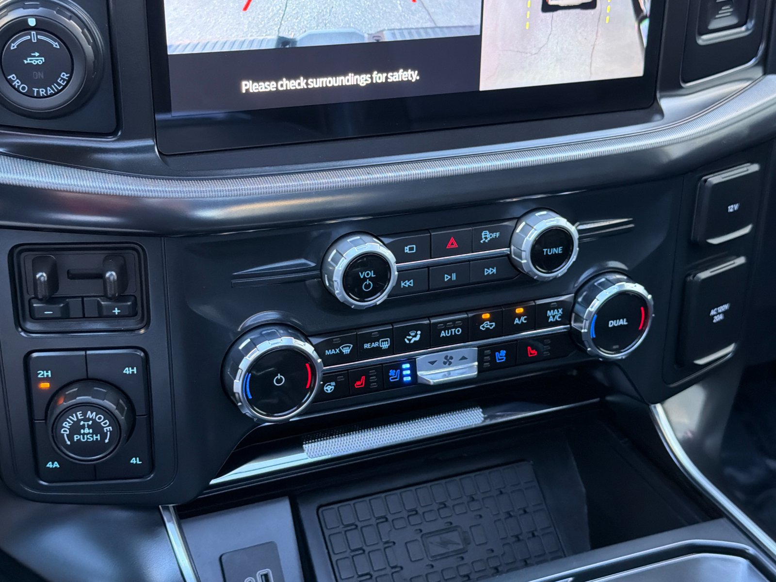 Used 2025 Ford F150 Raptor AWD/4WD image 19