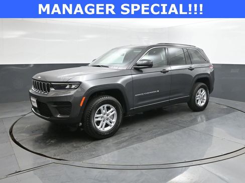New 2025 Jeep Grand Cherokee Laredo w/ Luxury Tech Group I image 1