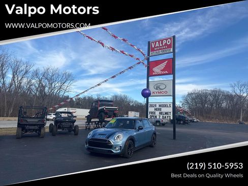 Used 2017 MINI Cooper Clubman S image 1