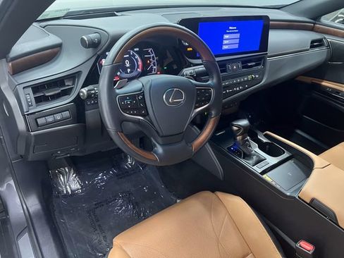 Certified 2025 Lexus ES 350 w/ Luxury Package FWD image 16