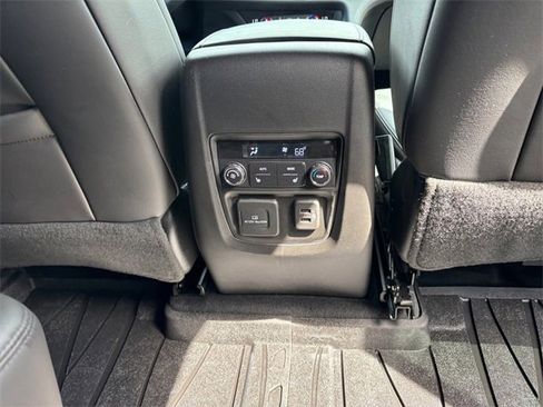 Used 2023 Buick Enclave Avenir w/ Avenir Technology Package image 16