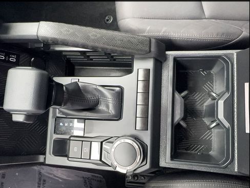 Used 2024 Toyota Tacoma SR image 40