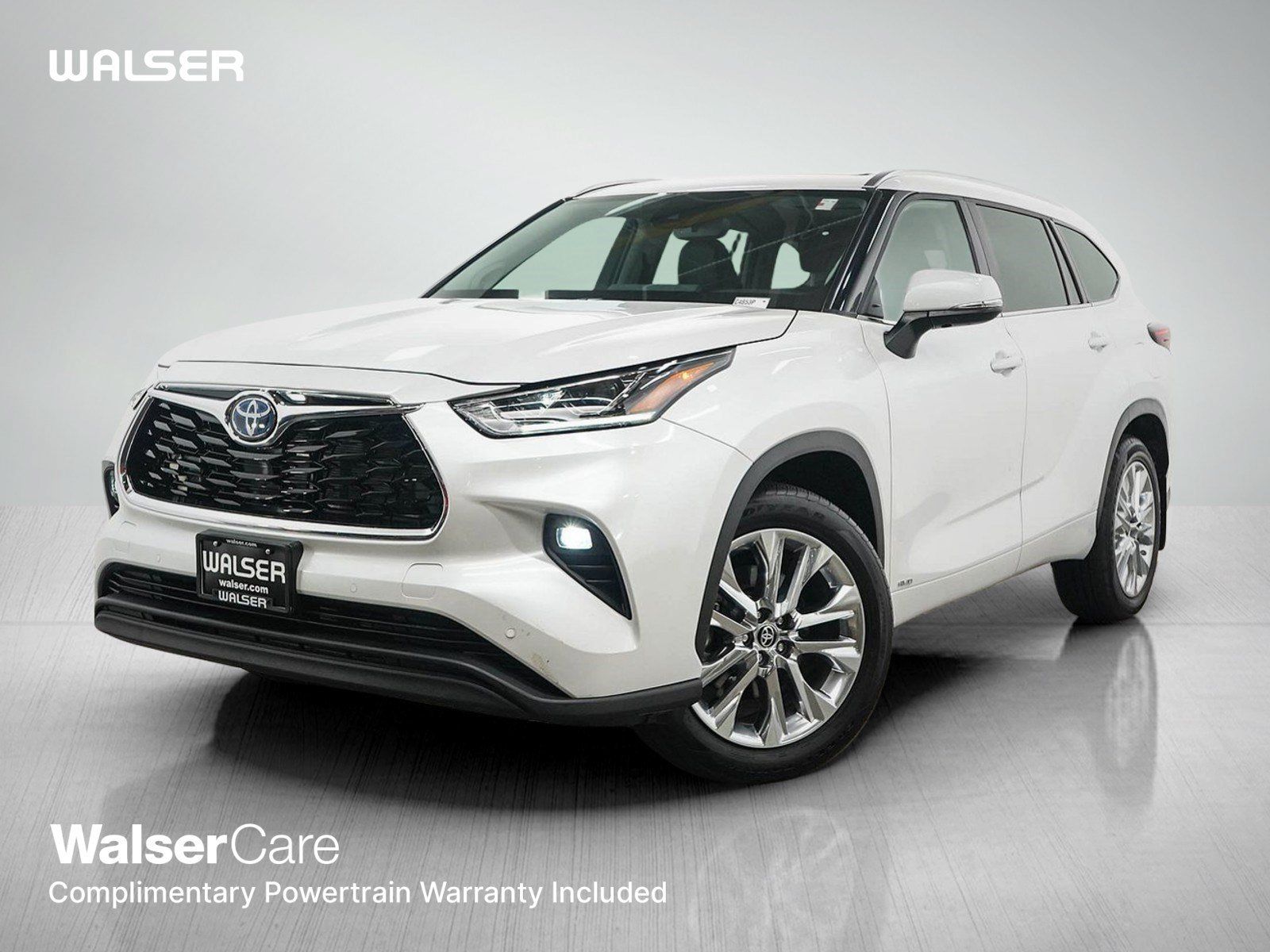 Used 2024 Toyota Highlander Limited AWD/4WD image 1