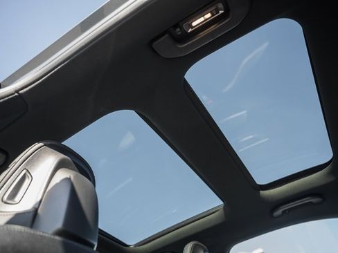 Used 2022 Mercedes-Benz C 300 4MATIC Sedan image 33