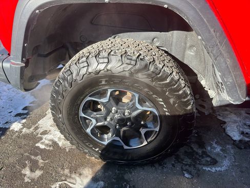 Used 2023 Jeep Wrangler Unlimited Rubicon w/ Steel Bumper Group image 5