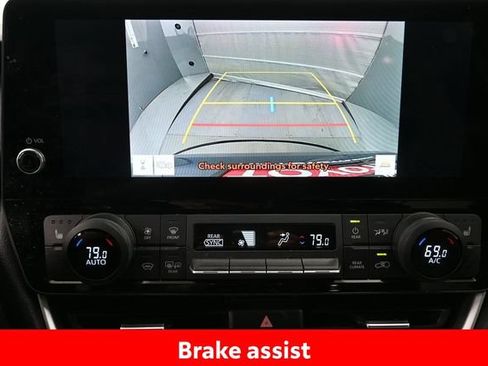 Certified 2024 Toyota Grand Highlander AWD image 16