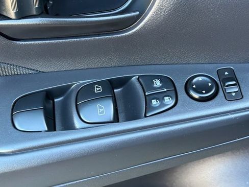Certified 2025 Nissan Kicks Play S FWD image 12