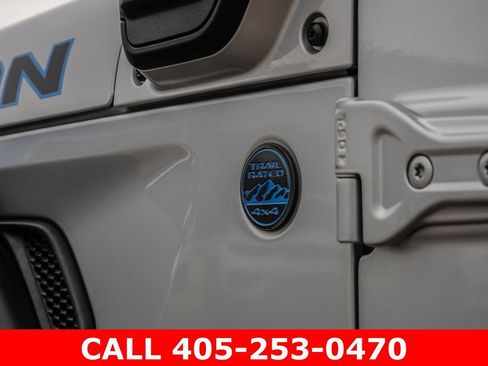 Used 2023 Jeep Wrangler Unlimited Rubicon 4xe w/ Cold Weather Group AWD/4WD image 14