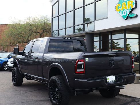 Used 2024 RAM 2500 Limited image 12