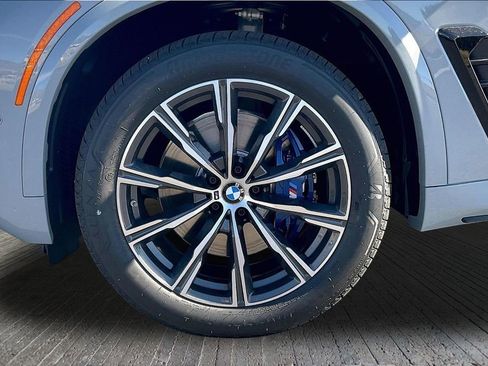 New 2026 BMW X5 xDrive40i w/ M Sport Package AWD/4WD image 13