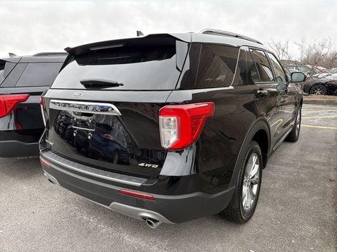Used 2023 Ford Explorer Limited w/ Equipment Group 301A image 7