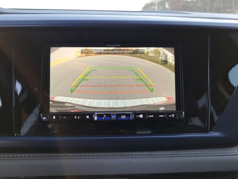 Used 2024 Volkswagen Taos SE image 22