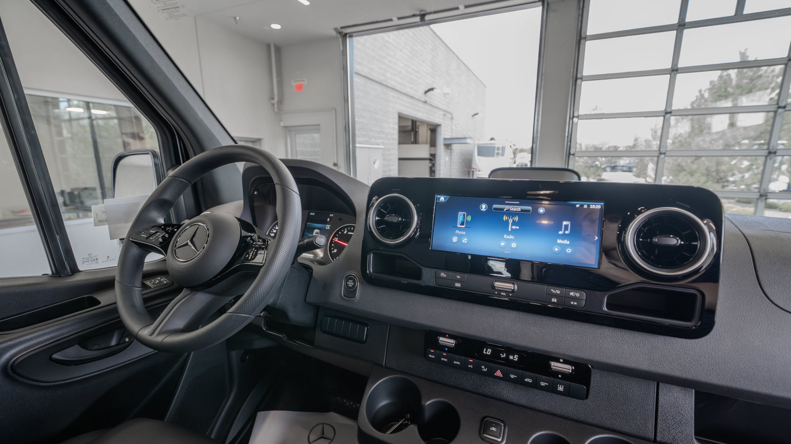 New 2026 Mercedes-Benz Sprinter 2500 image 19