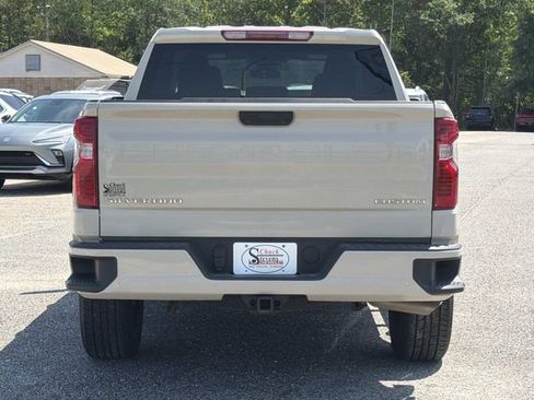 Certified 2026 Chevrolet Silverado 1500 Custom RWD image 9