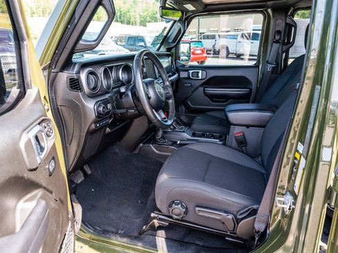 Used 2023 Jeep Wrangler Unlimited w/ Cold Weather Group AWD/4WD image 22