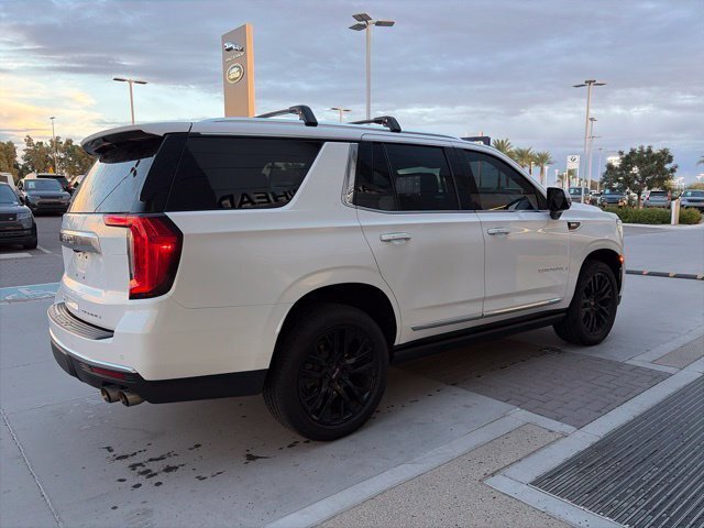 Used 2021 GMC Yukon Denali w/ Denali Premium Package RWD image 3