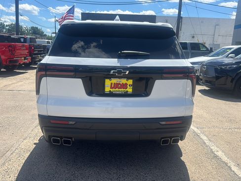 Used 2024 Chevrolet Traverse LS w/ Midnight/Sport Edition AWD/4WD image 6