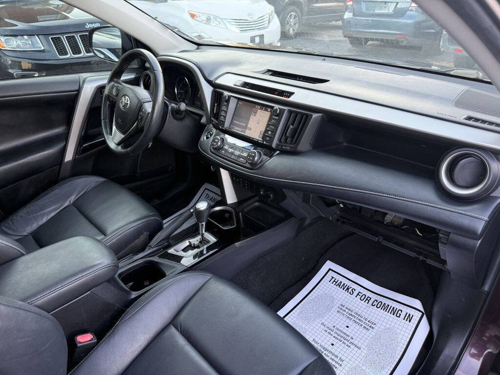 Used 2018 Toyota RAV4 Limited w/ Advanced Technology Package FWD image 22