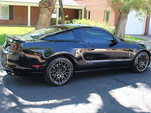 Used 2013 Ford Mustang Shelby GT500 image 44