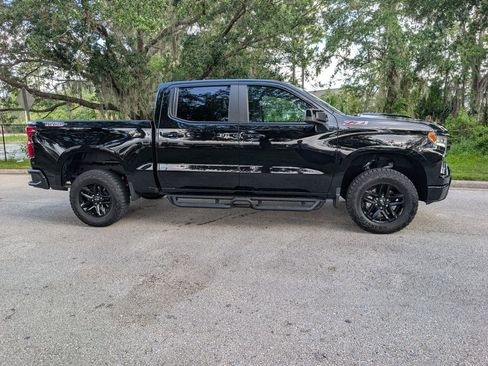 Used 2024 Chevrolet Silverado 1500 LT Trail Boss w/ Convenience Package II AWD/4WD image 10