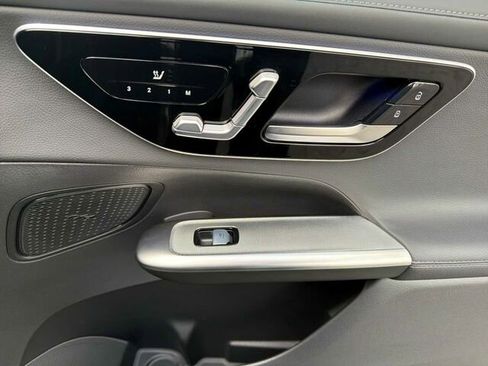 Certified 2025 Mercedes-Benz GLC 350e 4MATIC image 21