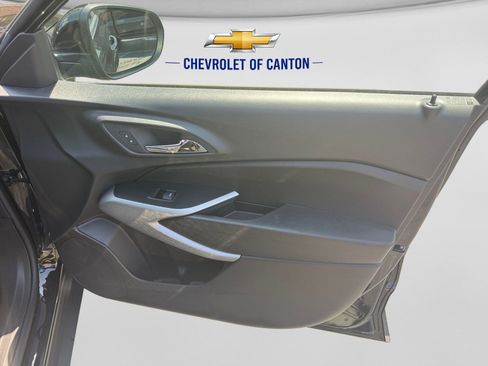 Used 2025 Chevrolet Trax RS w/ Driver Confidence Package FWD image 14
