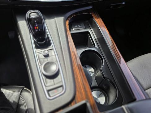 Used 2023 Cadillac Escalade Premium Luxury image 38