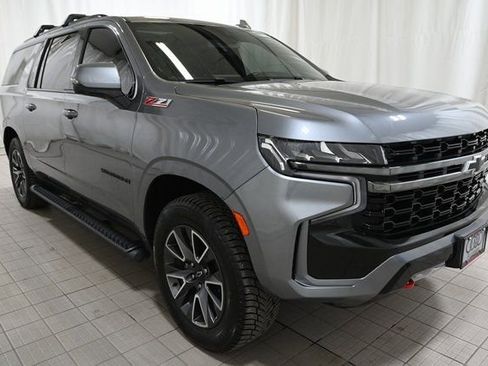 Used 2022 Chevrolet Suburban Z71 w/ Off-Road Capability Package image 16