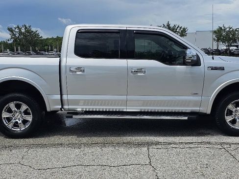 Used 2017 Ford F150 Lariat w/ Equipment Group 502A Luxury AWD/4WD image 6