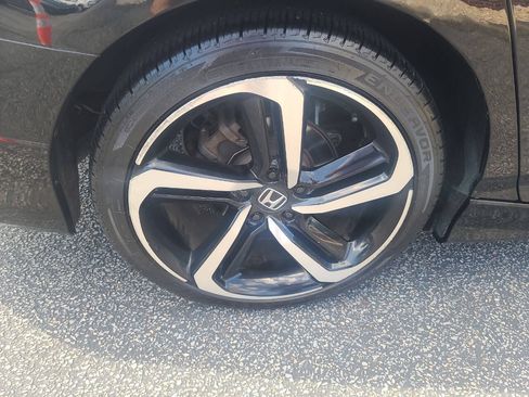 Used 2020 Honda Accord Sport image 9