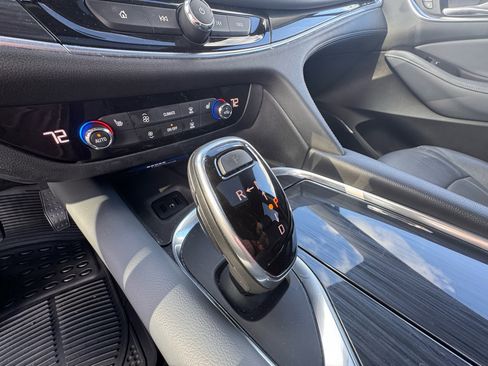 Used 2019 Buick Enclave Essence image 33