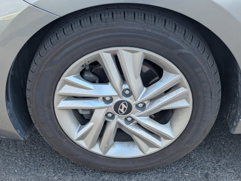 Used 2019 Hyundai Elantra Value Edition FWD image 13