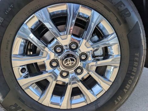 New 2026 Toyota Tacoma Limited AWD/4WD image 6