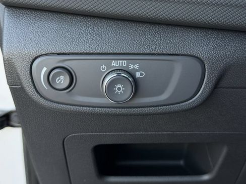 New 2026 Chevrolet TrailBlazer LT w/ Driver Confidence Package FWD image 17