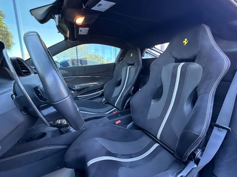 Used 2020 Ferrari 488 Pista Coupe RWD image 5