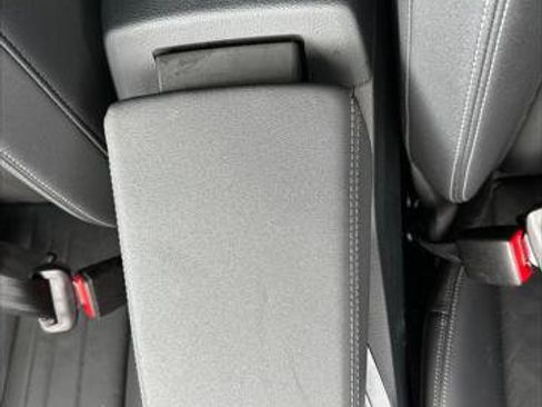 Used 2021 Audi e-tron Premium w/ Convenience Plus Package image 24