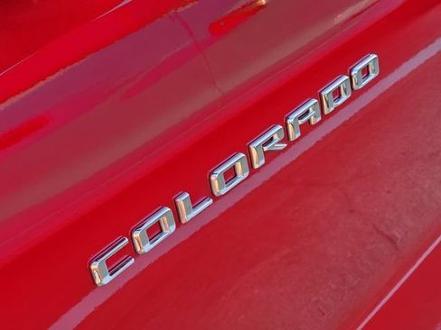 Used 2025 Chevrolet Colorado W/T w/ WT Custom Package RWD image 10