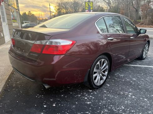 Used 2013 Honda Accord Sport image 5