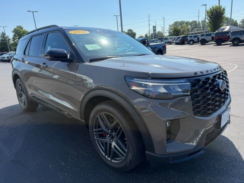 New 2026 Ford Explorer ST w/ Sun And Sound Package AWD/4WD image 4