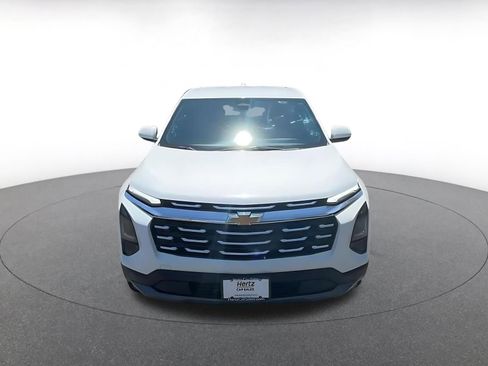 Used 2025 Chevrolet Equinox LT FWD image 4