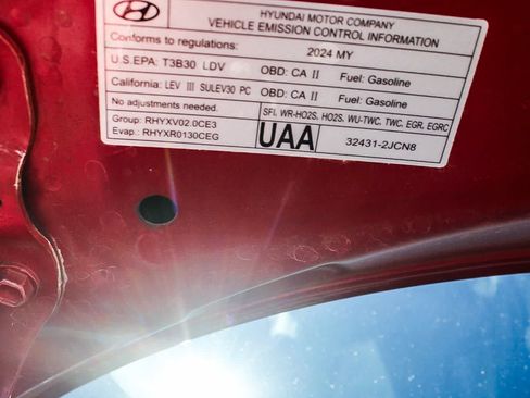 Used 2024 Hyundai Elantra Limited FWD image 33